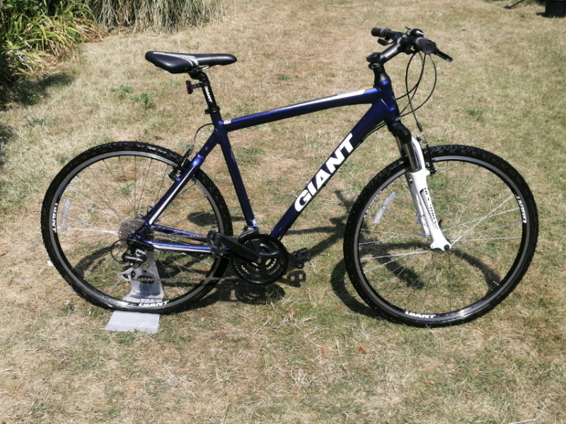 giant aluxx 6000 hybrid